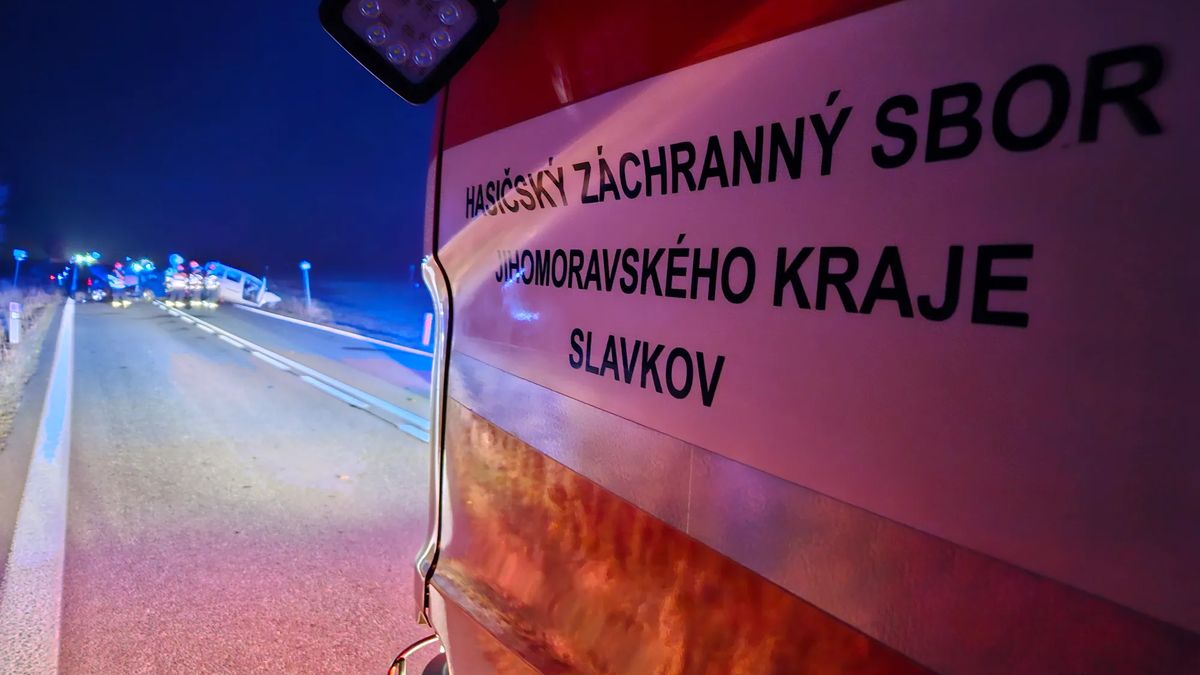 Tragická nehoda u Slavkova u Brna: jeden mrtvý a tři těžce zranění